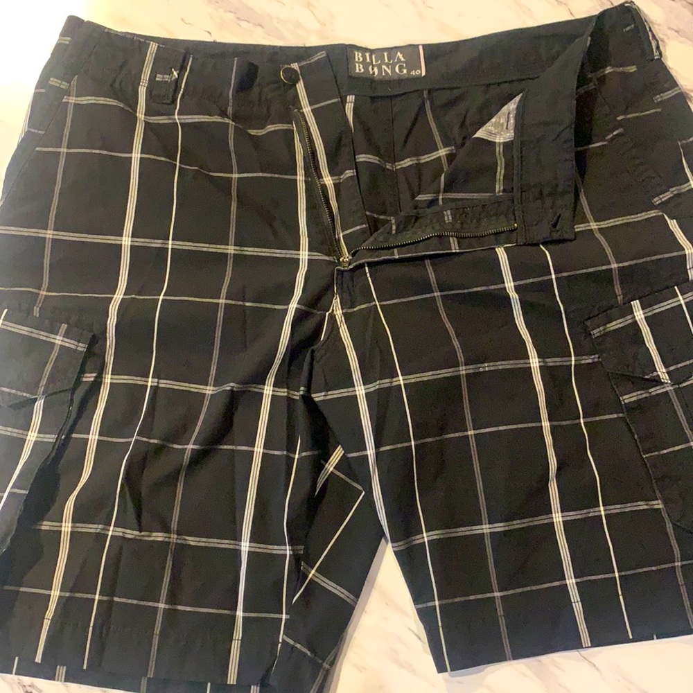 Billabong men’s shorts size 40